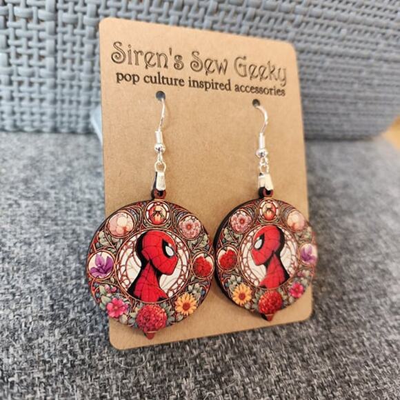 Spiderman Marvel MCU Comic Disney Earrings - Picture 3 of 3